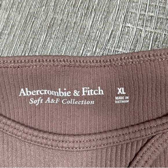 Abercrombie and fitch soft a&f collection Ribbed Crop Top cut out Size XL - Picture 4 of 4